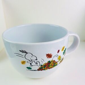 PEANUTS Snoopy & The Autumn Leaves Coffee Mug